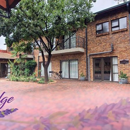 Aero Lodge Guest House Middelburg  Buitenkant foto